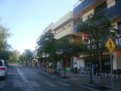 Micro Beach Hotel Garapan Exterior foto